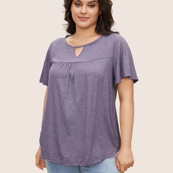 BloomChic Plus Size Plain Ruffle Sleeve Keyhole Gathered Crew Neck T-shirt - Picture 1 of 7